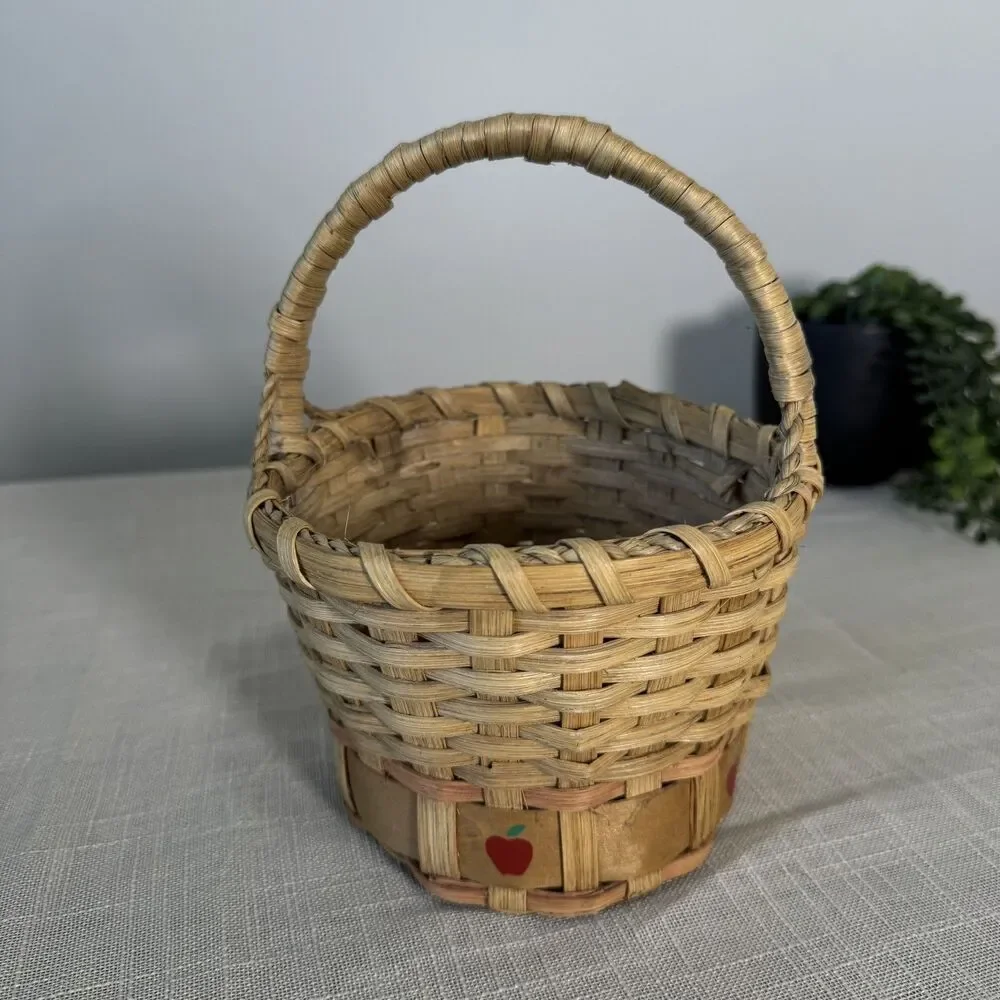 Vintage Country Farmhouse Hand Painted Apple Woven Basket 1990 90s Cottagecore